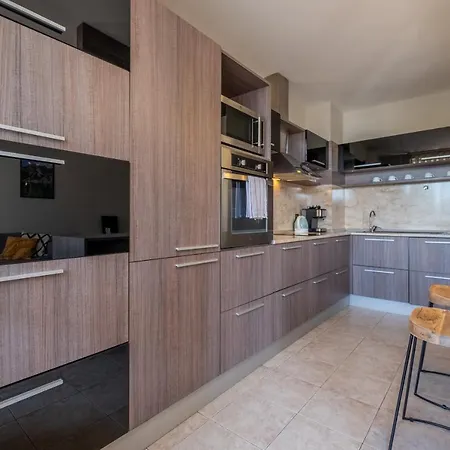 Apartment Deja Vu, Cozy & Quiet 1 Bdr Fast Wi-fi