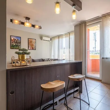 Deja Vu, Cozy & Quiet 1 Bdr Fast Wi-fi Apartment Sofia