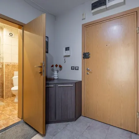 Deja Vu, Cozy & Quiet 1 Bdr Fast Wi-fi * Sofia