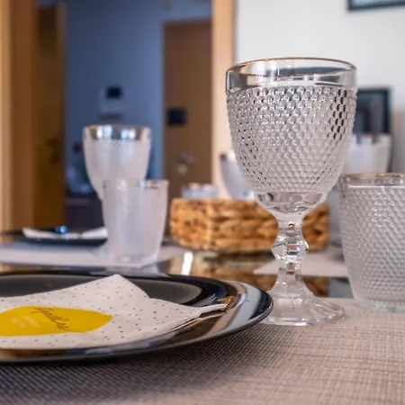 Deja Vu, Cozy & Quiet 1 Bdr Fast Wi-fi