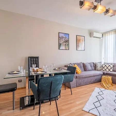 Deja Vu, Cozy & Quiet 1 Bdr Fast Wi-fi София