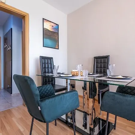 Deja Vu, Cozy & Quiet 1 Bdr Fast Wi-fi Lejlighed