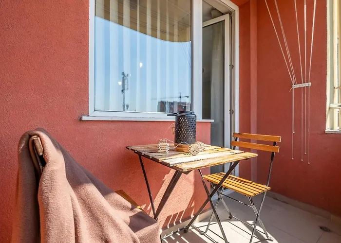 Deja Vu, Cozy & Quiet 1 Bdr Fast Wi-fi Apartment *